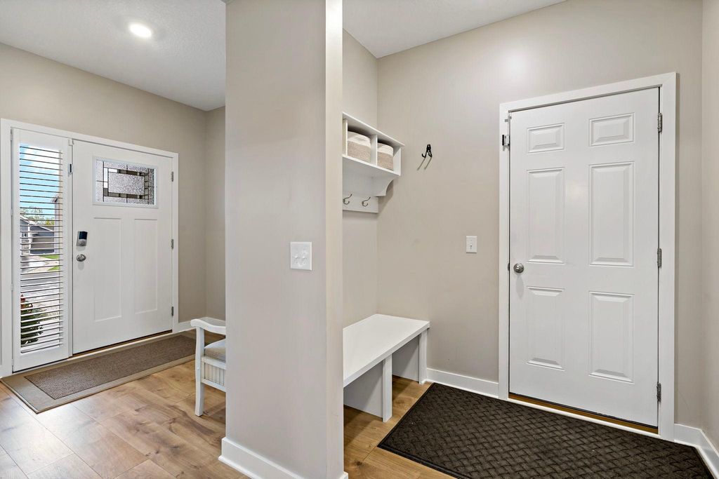 2140 Windermere Circle, Shakopee, MN 55379 — photo 5