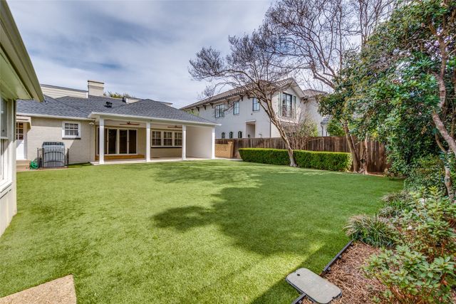 4561 Belclaire Avenue, Highland Park, TX 75205