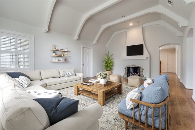 4561 Belclaire Avenue, Highland Park, TX 75205