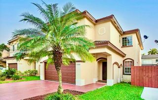 11320 NW 43rd Terrace, Doral, FL 33178