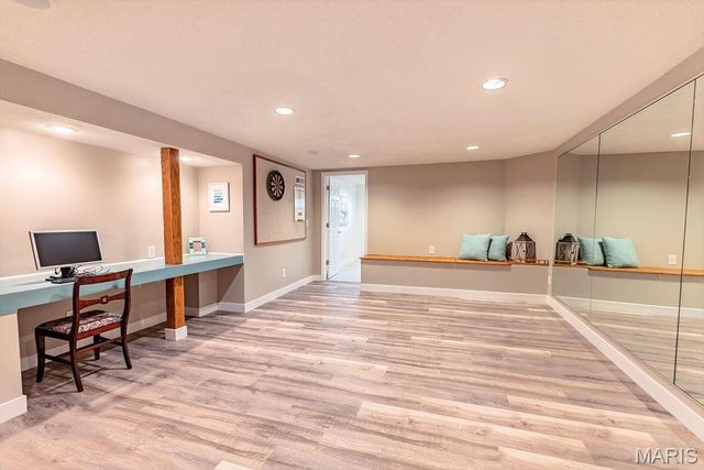 13 Suncrest Drive, St Peters, MO 63376