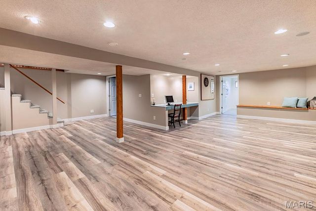 13 Suncrest Drive, St Peters, MO 63376