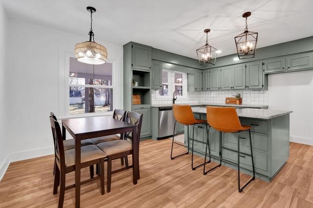 518 Sharondale Dr, Tullahoma, TN 37388