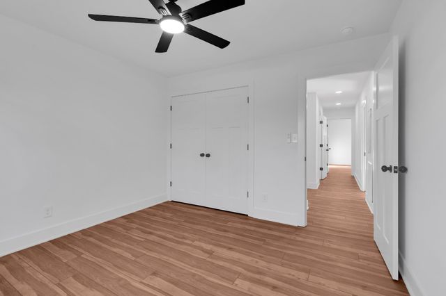 518 Sharondale Dr, Tullahoma, TN 37388