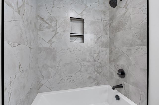 518 Sharondale Dr, Tullahoma, TN 37388