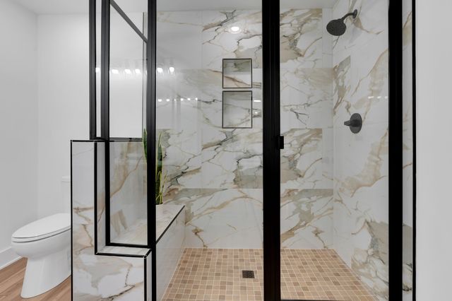 518 Sharondale Dr, Tullahoma, TN 37388