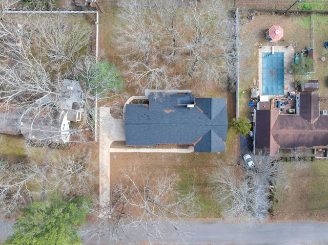 518 Sharondale Dr, Tullahoma, TN 37388