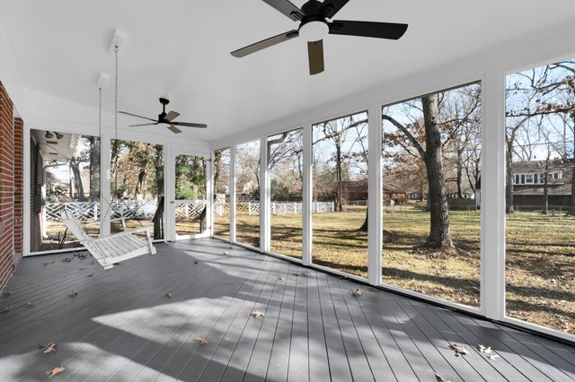 518 Sharondale Dr, Tullahoma, TN 37388