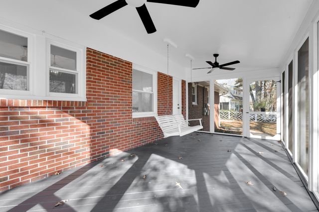 518 Sharondale Dr, Tullahoma, TN 37388