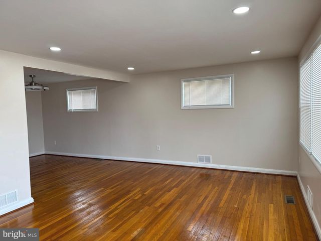 609 WALLERSON RD, Baltimore, MD 21228