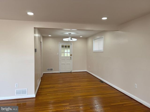 609 WALLERSON RD, Baltimore, MD 21228