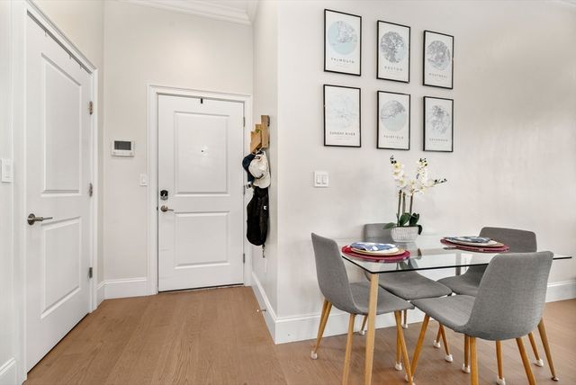 130 Coleridge St 6, Boston, MA 02128