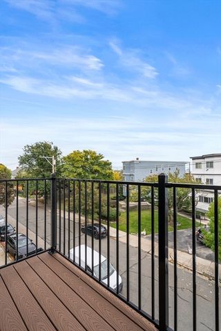 130 Coleridge St 6, Boston, MA 02128