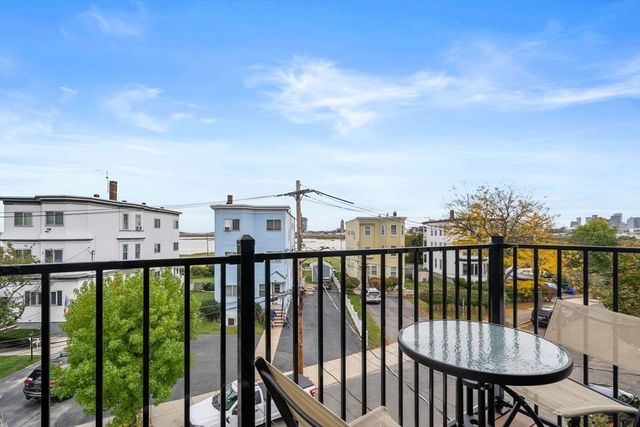 130 Coleridge St 6, Boston, MA 02128