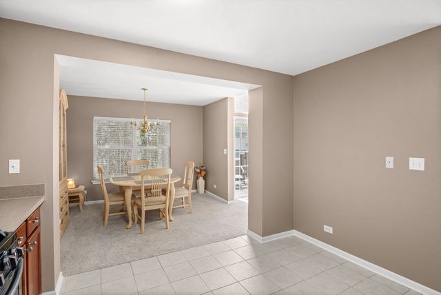 2222 Foxmoor Lane 2222, Aurora, IL 60502