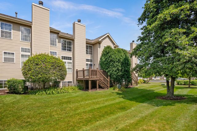 2222 Foxmoor Lane 2222, Aurora, IL 60502