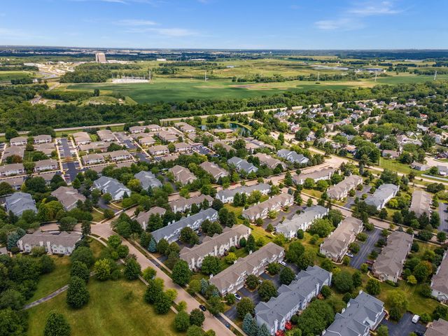 2222 Foxmoor Lane 2222, Aurora, IL 60502