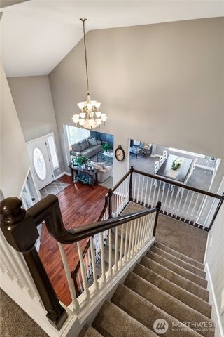 32 Mount Rainier Loop E, Bonney Lake, WA 98391