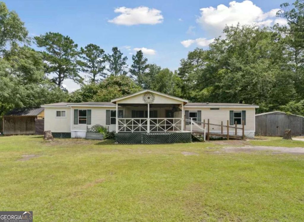 99 Conifer Drive, Guyton, GA 31312