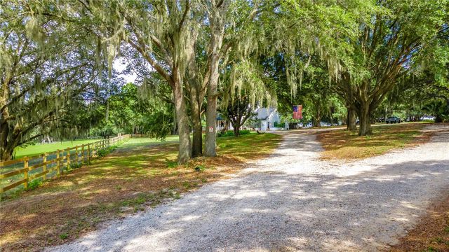 23100 SE HIGHWAY 42, Umatilla, FL 32784