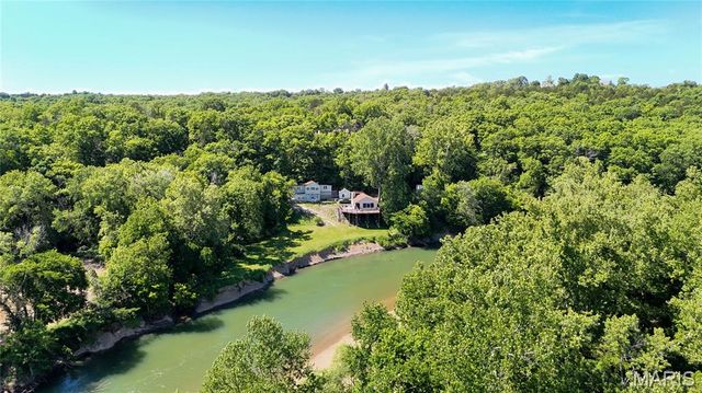 734 Old Cove Road, St Clair, MO 63077