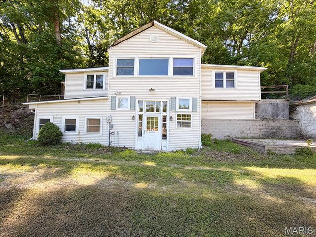 734 Old Cove Road, St Clair, MO 63077