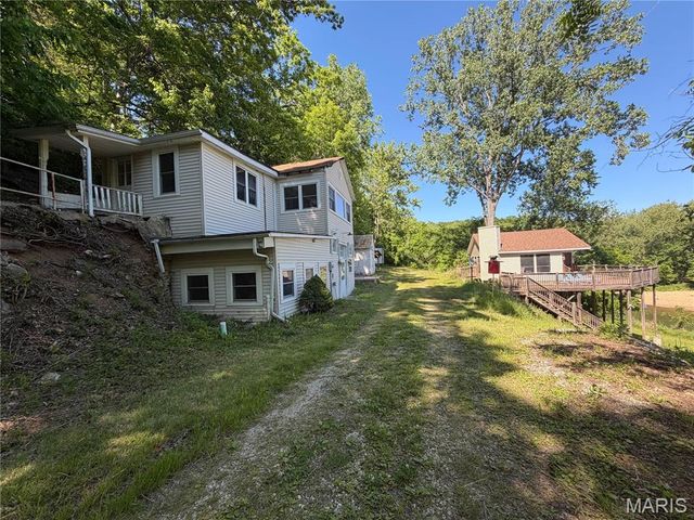 734 Old Cove Road, St Clair, MO 63077