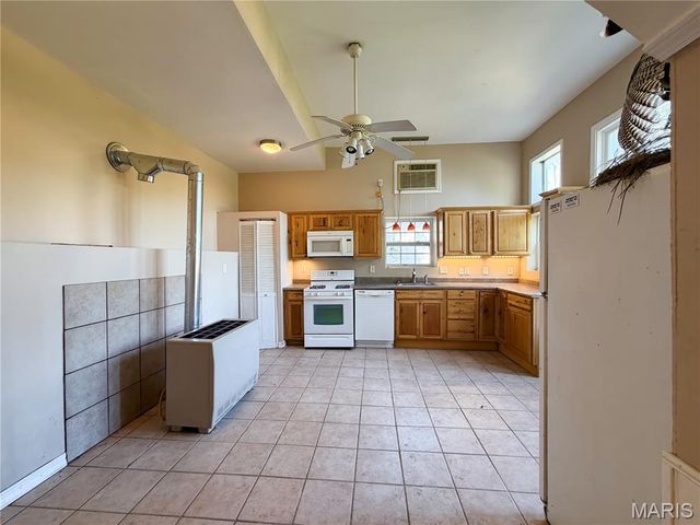 734 Old Cove Road, St Clair, MO 63077