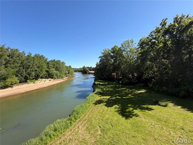 734 Old Cove Road, St Clair, MO 63077