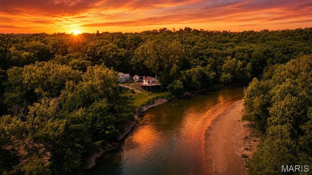 734 Old Cove Road, St Clair, MO 63077