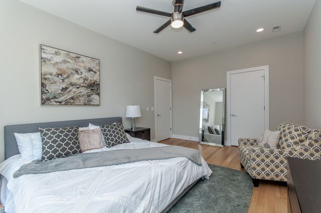 650 N Morgan Street 202, Chicago, IL 60642