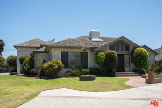 8300 Regis Way, Los Angeles, CA 90045