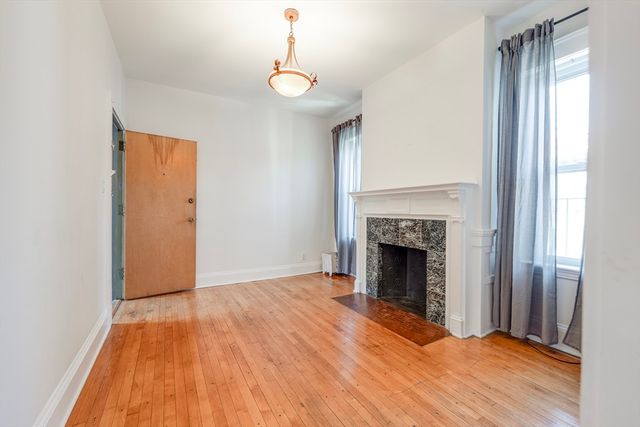 1269 Commonwealth Ave 11, Boston, MA 02134