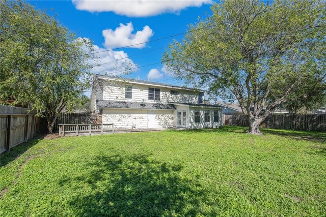 1104 Polaris St, Portland, TX 78374