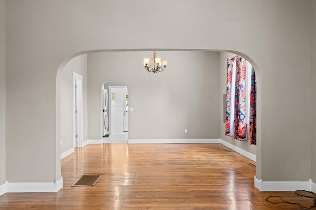 630 N Forest Avenue, Springfield, MO 65802
