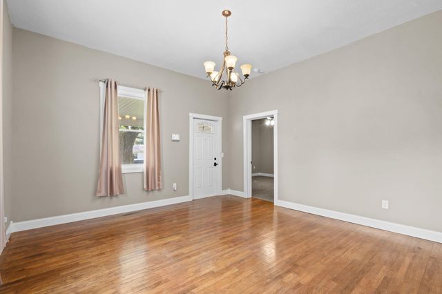 630 N Forest Avenue, Springfield, MO 65802