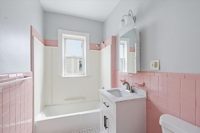 29 Mount Ida 3, Boston, MA 02122