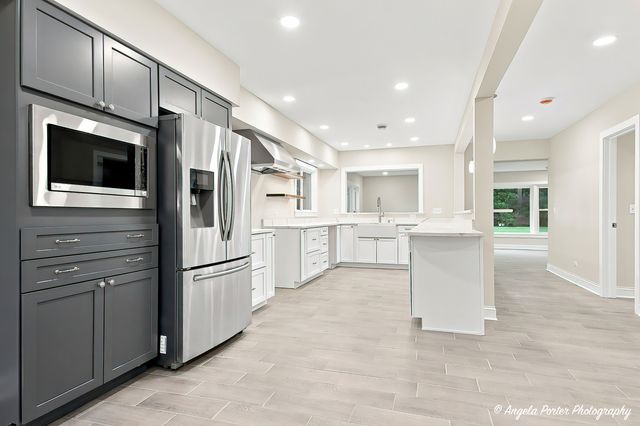 4604 Lakeshore Drive, Mchenry, IL 60050