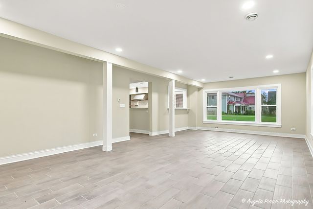 4604 Lakeshore Drive, Mchenry, IL 60050