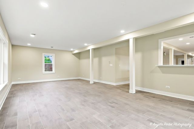4604 Lakeshore Drive, Mchenry, IL 60050