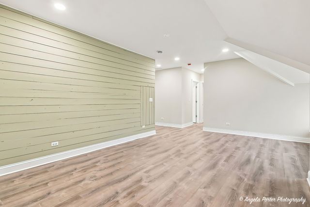 4604 Lakeshore Drive, Mchenry, IL 60050