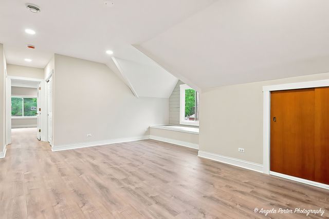 4604 Lakeshore Drive, Mchenry, IL 60050