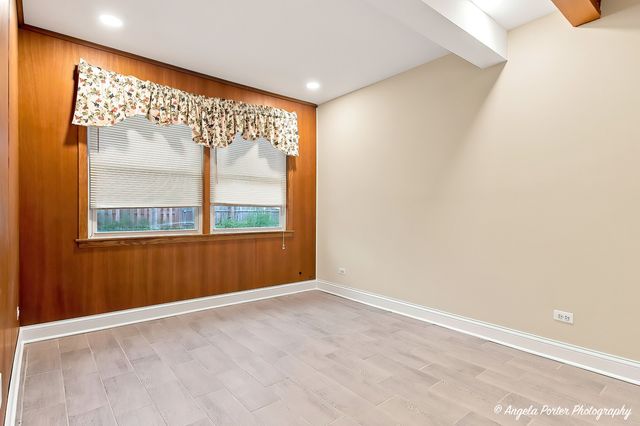 4604 Lakeshore Drive, Mchenry, IL 60050