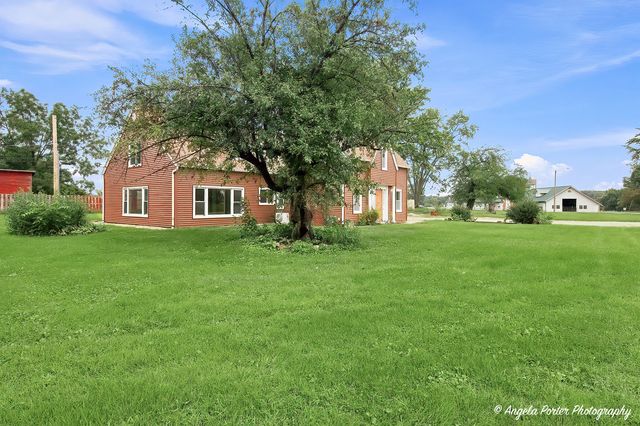4604 Lakeshore Drive, Mchenry, IL 60050