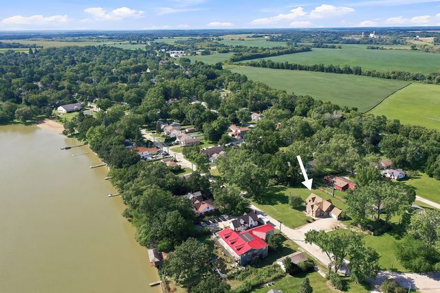 4604 Lakeshore Drive, Mchenry, IL 60050