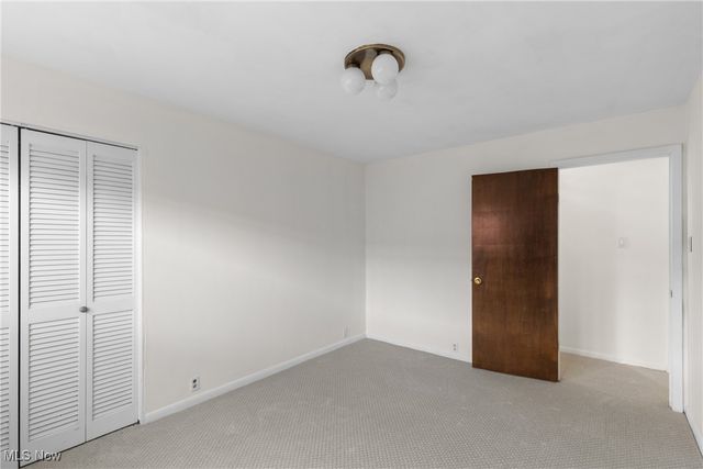 70828 Crescent Road, St Clairsville, OH 43950