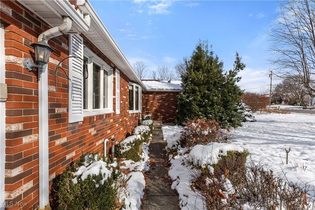 70828 Crescent Road, St Clairsville, OH 43950