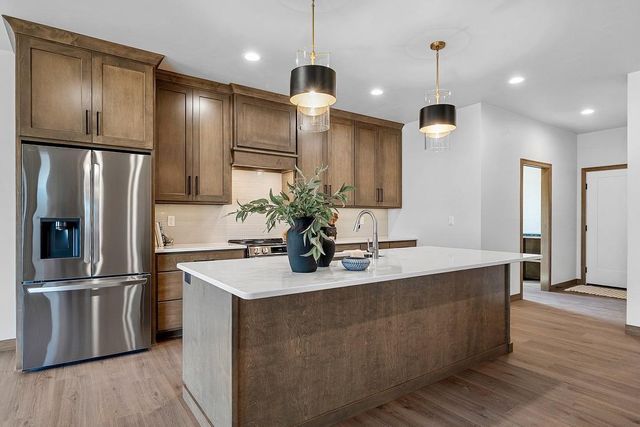 4001 ANTWERP AVENUE, Howard, WI 54313