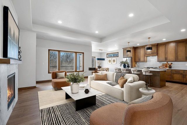 4001 ANTWERP AVENUE, Howard, WI 54313