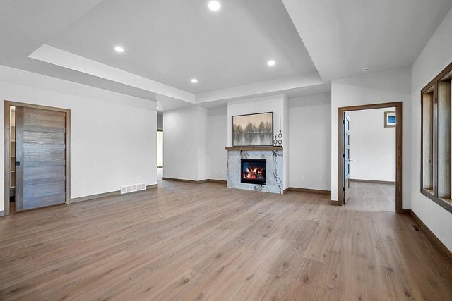 4001 ANTWERP AVENUE, Howard, WI 54313